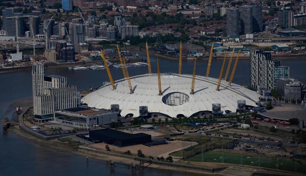 Stylish 1-bedroom Near Canary Wharf, O2 Arena & Excel - Excellent Transport Links Appartamento